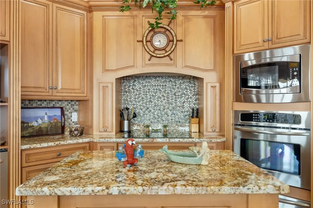 4235 SE 20th Place Cape Coral FL 33904