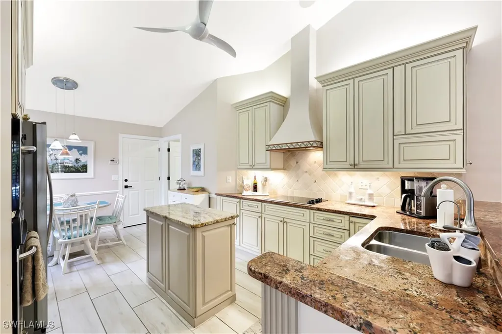 9810 Leeward Court Fort Myers FL 33919