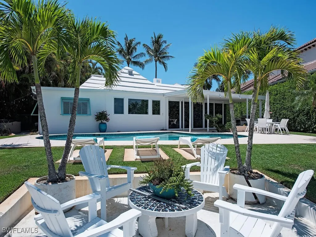 2143 Marina Drive Naples FL 34102