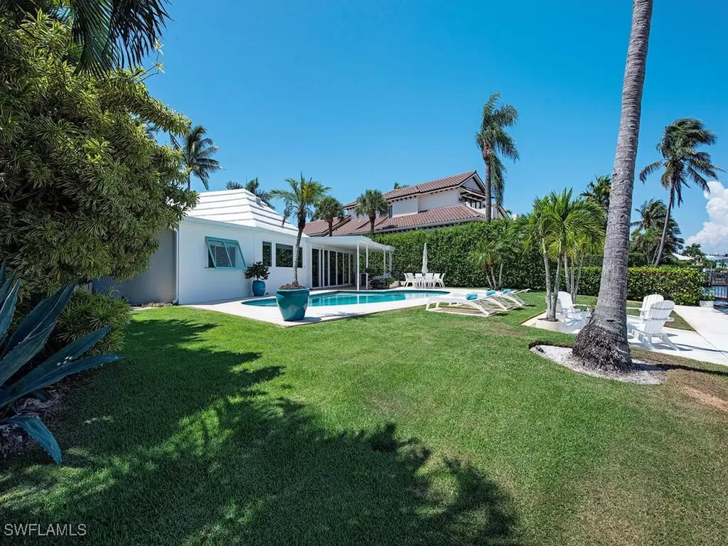 2143 Marina Drive Naples FL 34102