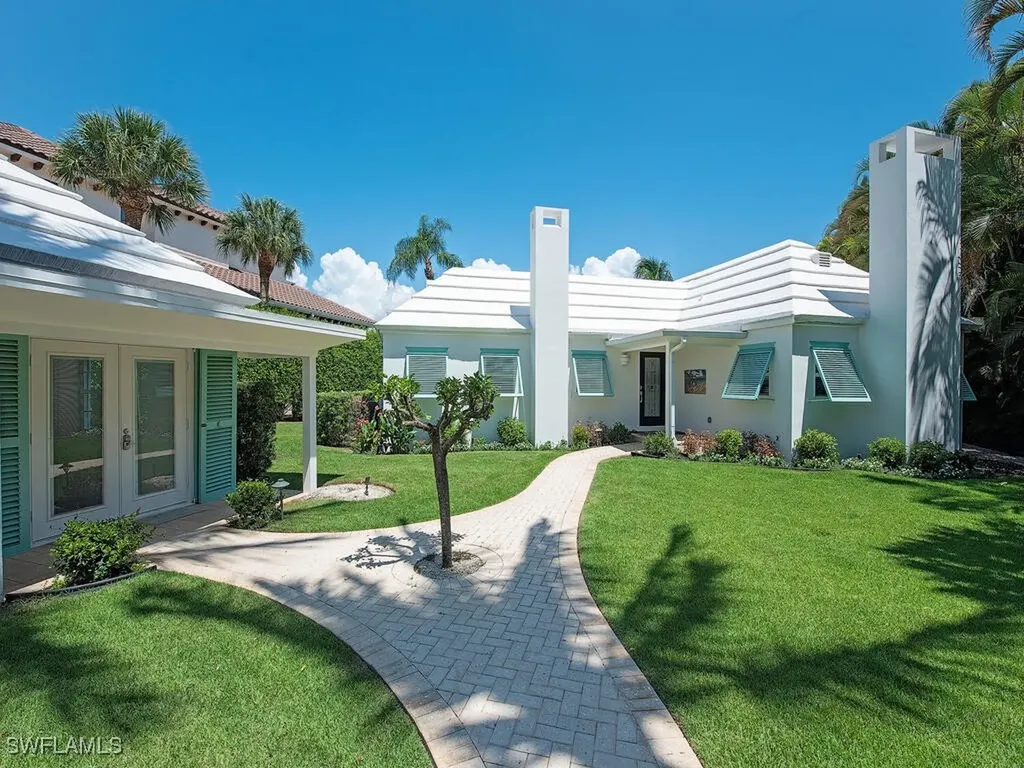 2143 Marina Drive Naples FL 34102