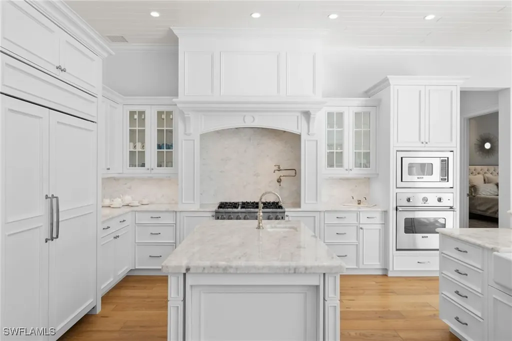 2550 Windward Way Naples FL 34103
