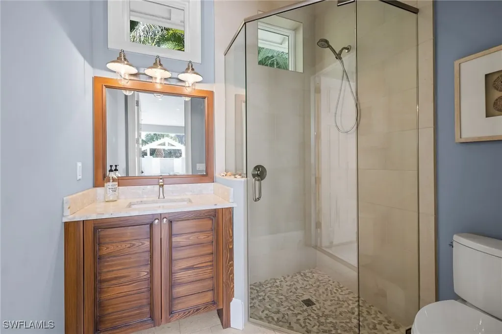 2550 Windward Way Naples FL 34103