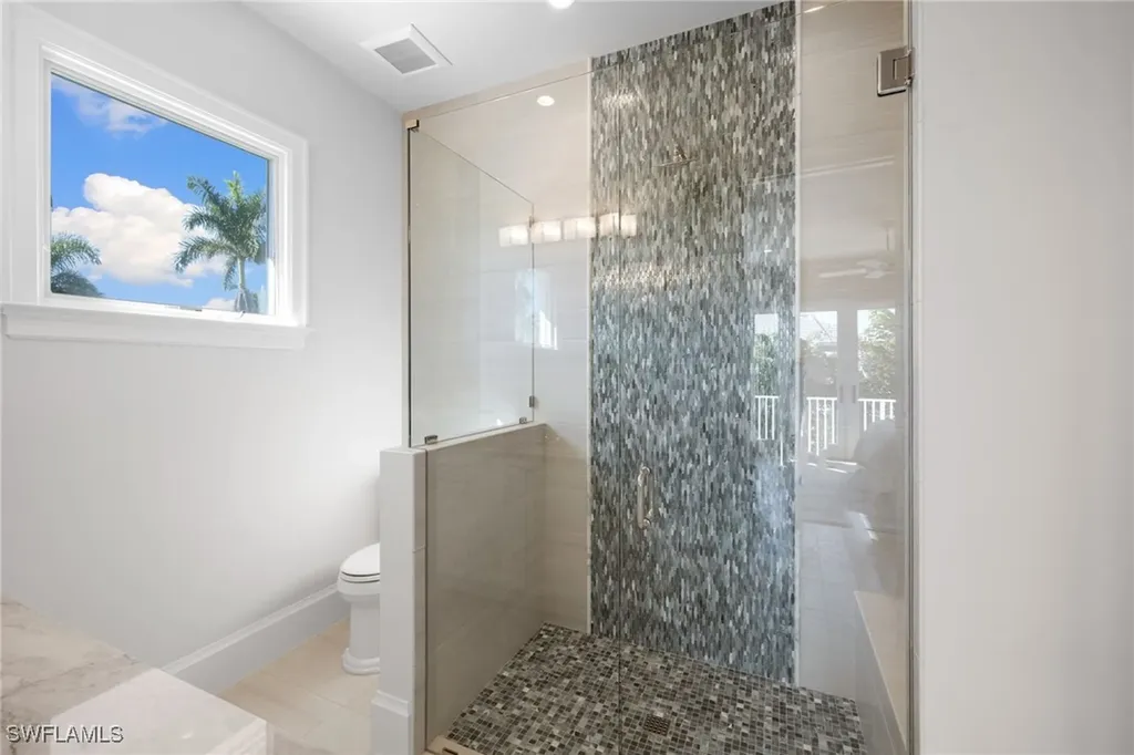 2550 Windward Way Naples FL 34103