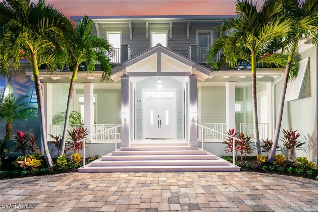 2550 Windward Way Naples FL 34103