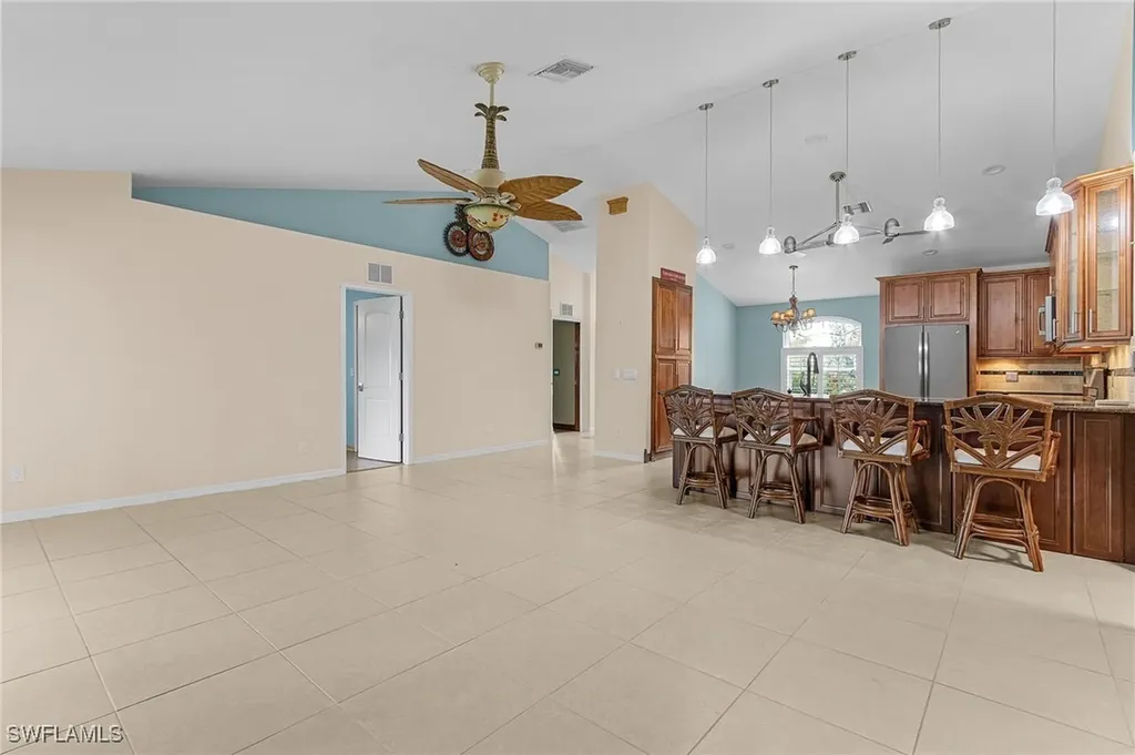 4205 NE 23rd Place Cape Coral FL 33909