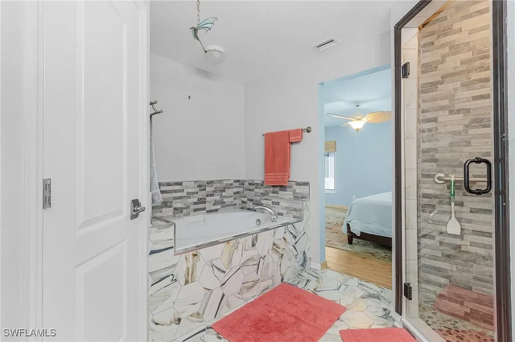 4205 NE 23rd Place Cape Coral FL 33909