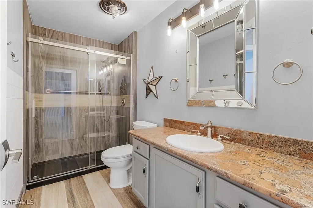 4205 NE 23rd Place Cape Coral FL 33909