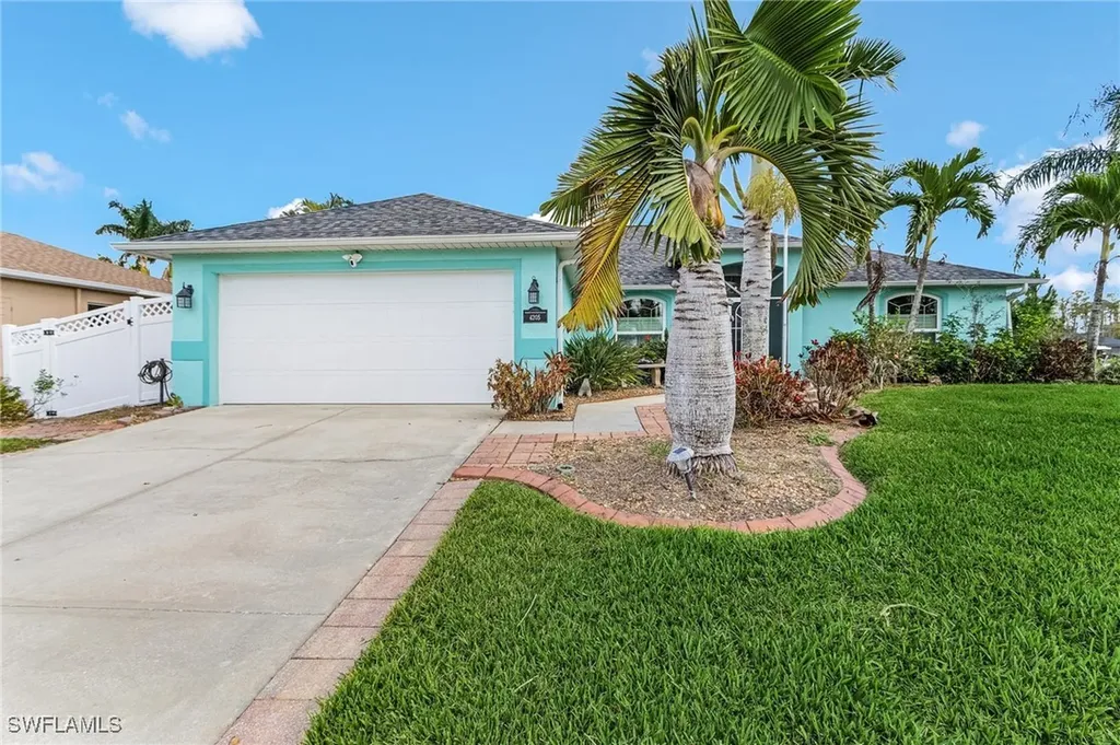 4205 NE 23rd Place Cape Coral FL 33909