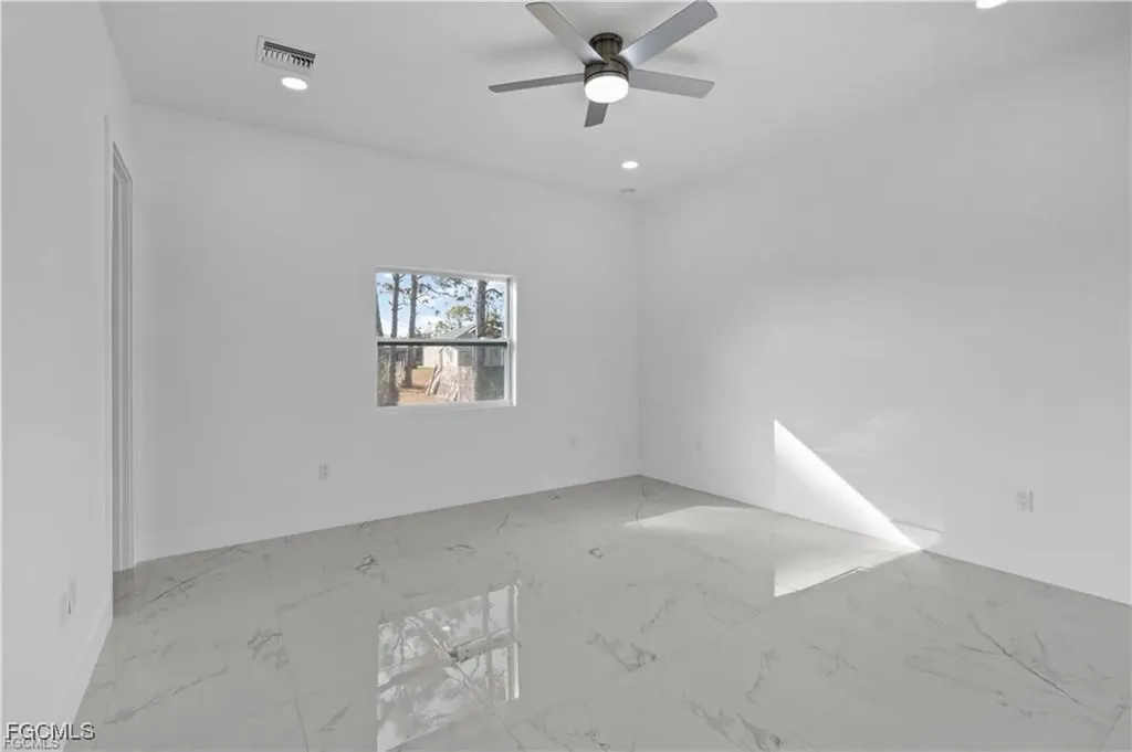 3903 29th Street SW Lehigh Acres FL 33976