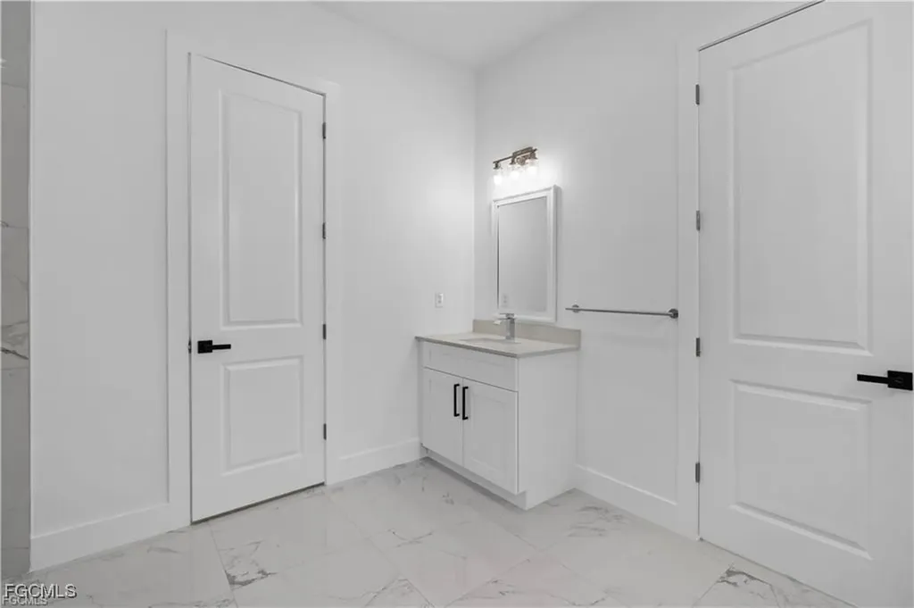 3903 29th Street SW Lehigh Acres FL 33976
