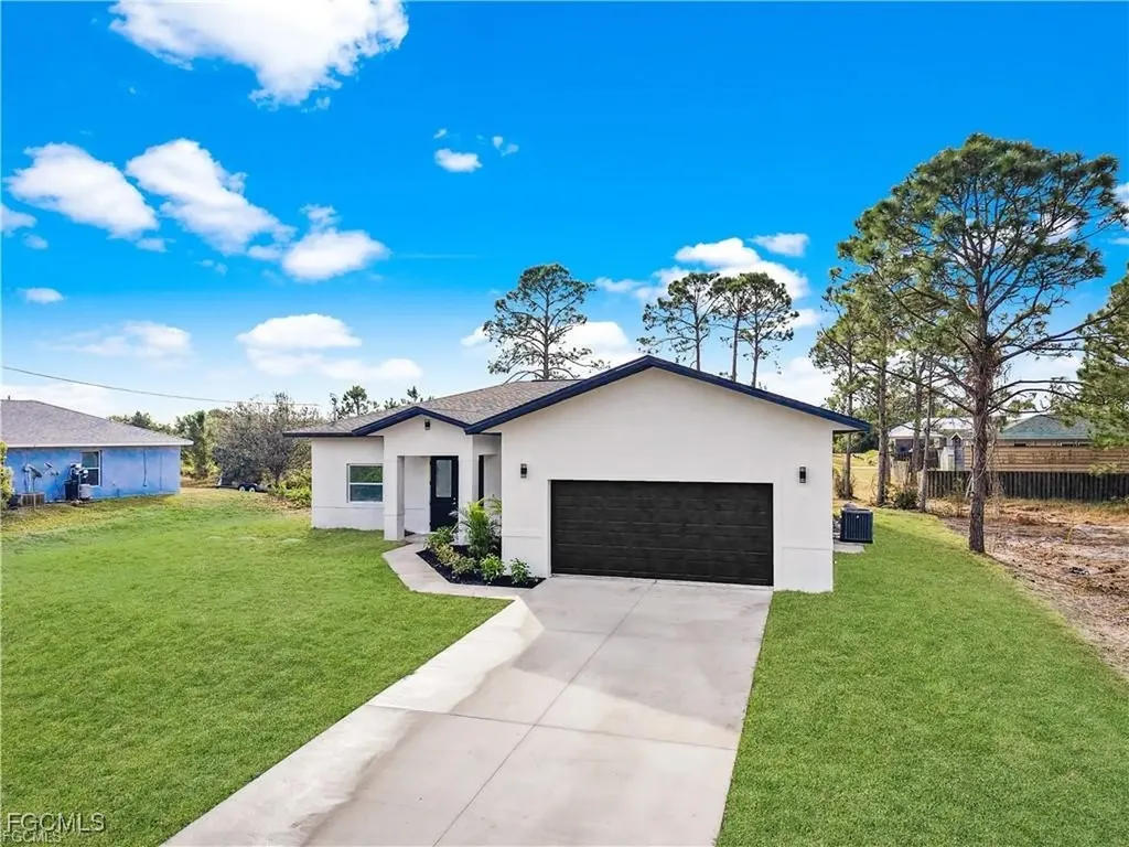 3903 29th Street SW Lehigh Acres FL 33976