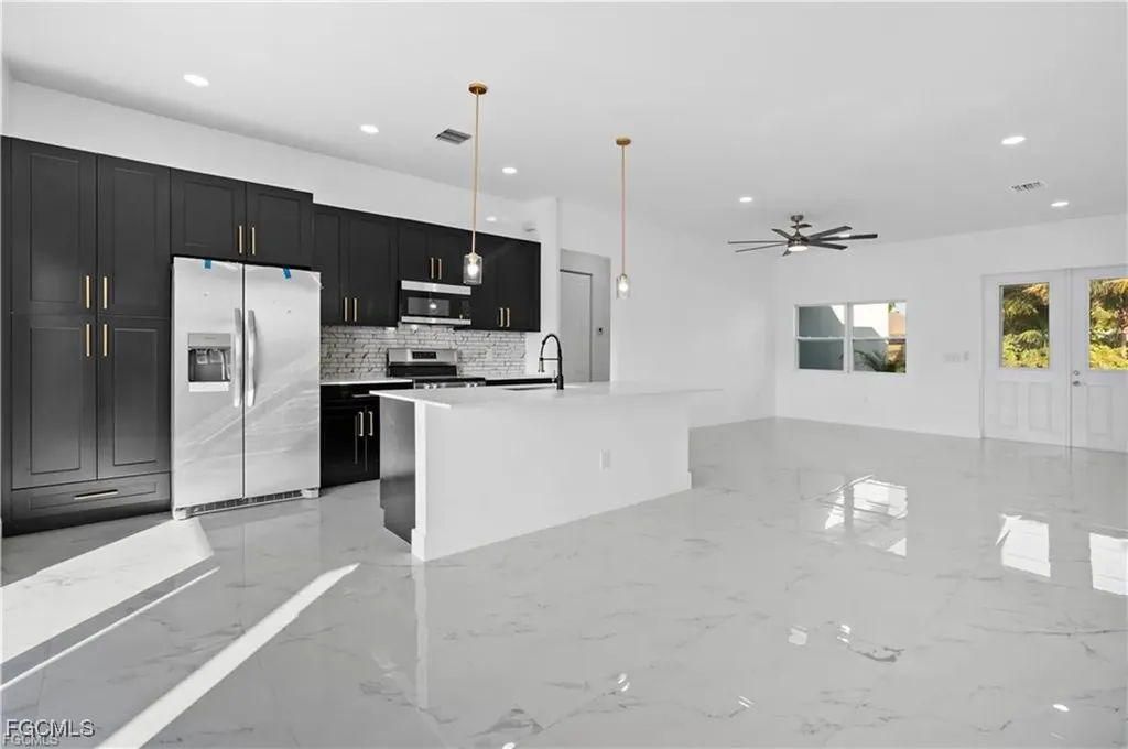 3903 29th Street SW Lehigh Acres FL 33976
