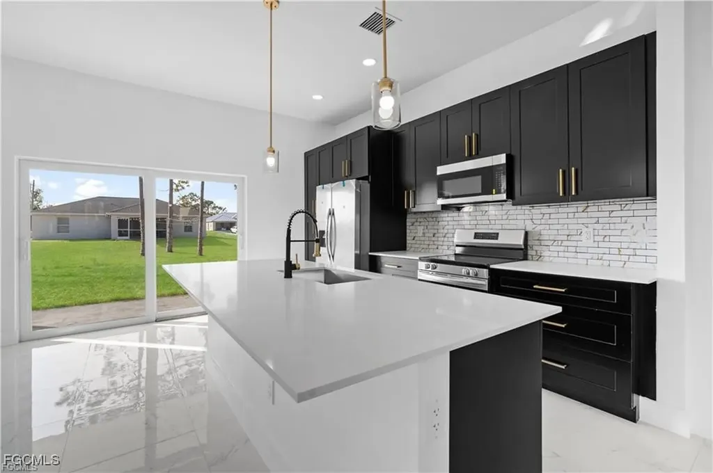 3903 29th Street SW Lehigh Acres FL 33976