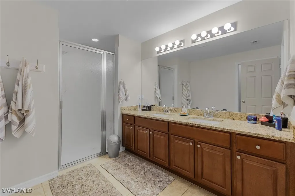2931 NW 13th Street Cape Coral FL 33993