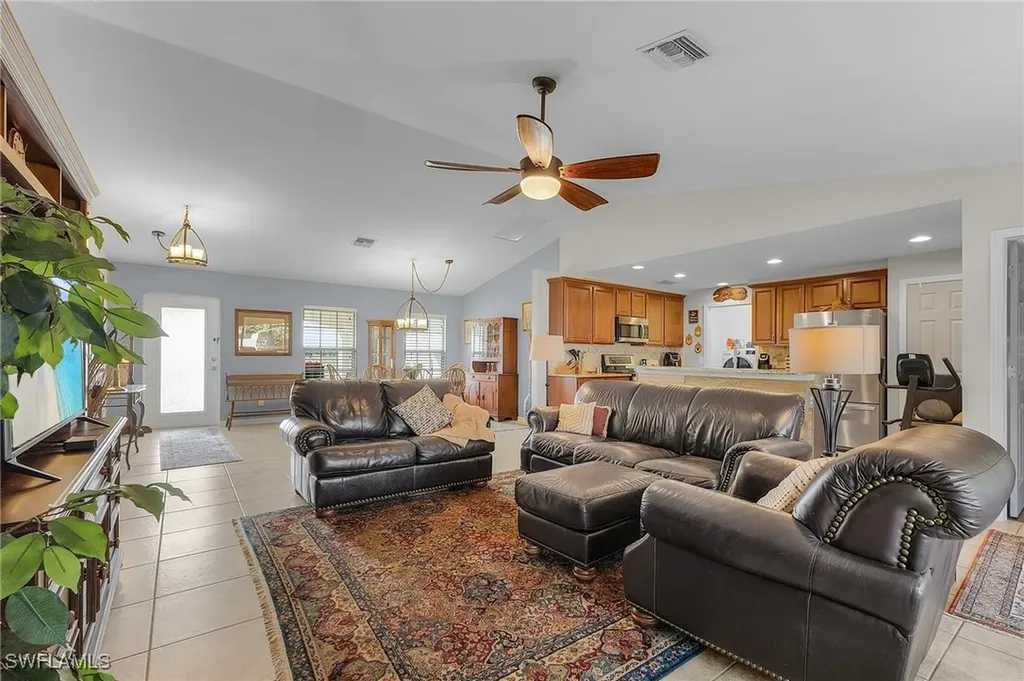 2931 NW 13th Street Cape Coral FL 33993
