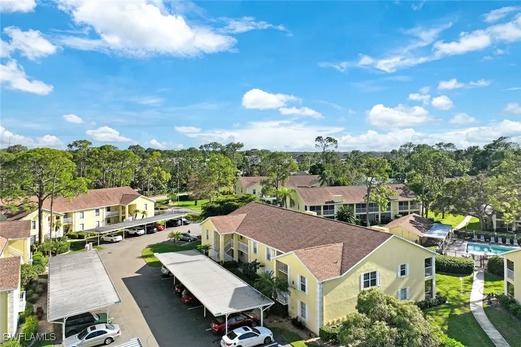 2606 Kings Lake Boulevard Naples FL 34112