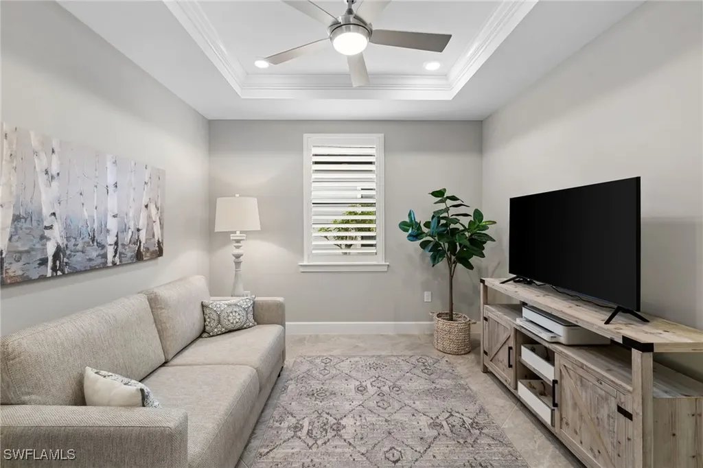 9387 Greyhawk Trail Naples FL 34120