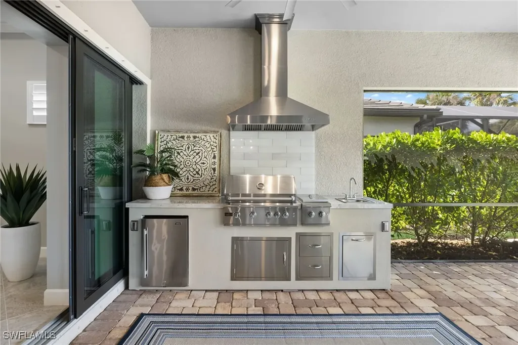 9387 Greyhawk Trail Naples FL 34120