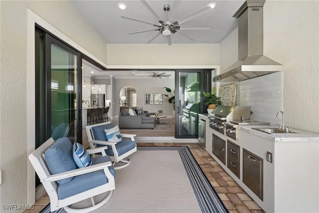 9387 Greyhawk Trail Naples FL 34120