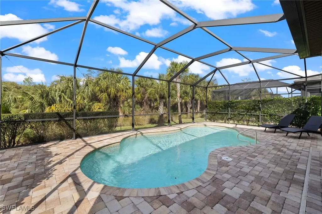 9387 Greyhawk Trail Naples FL 34120