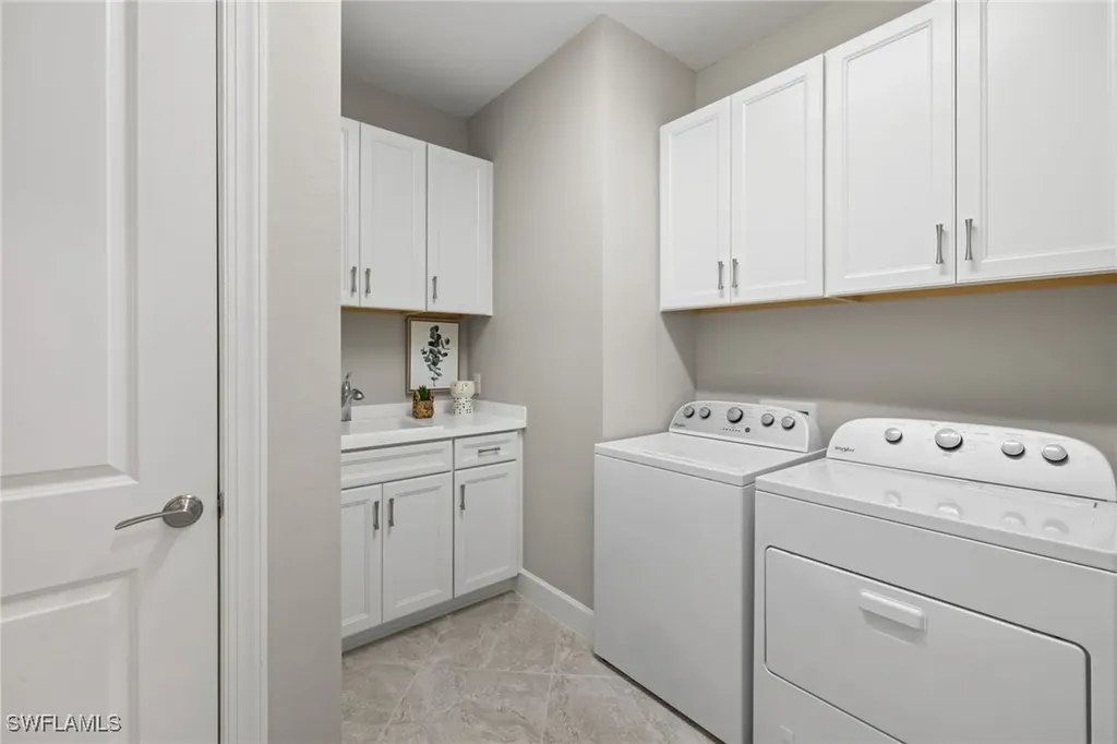 9387 Greyhawk Trail Naples FL 34120