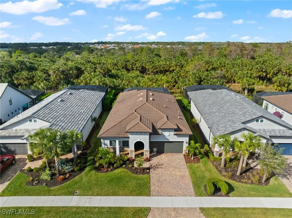 9387 Greyhawk Trail Naples FL 34120