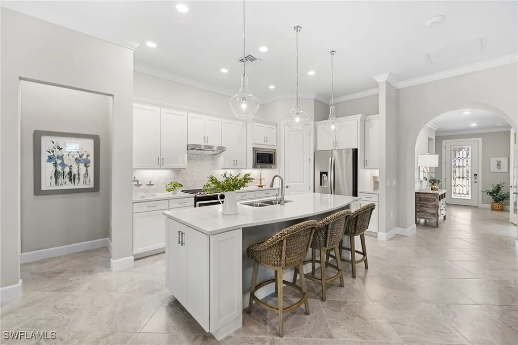 9387 Greyhawk Trail Naples FL 34120