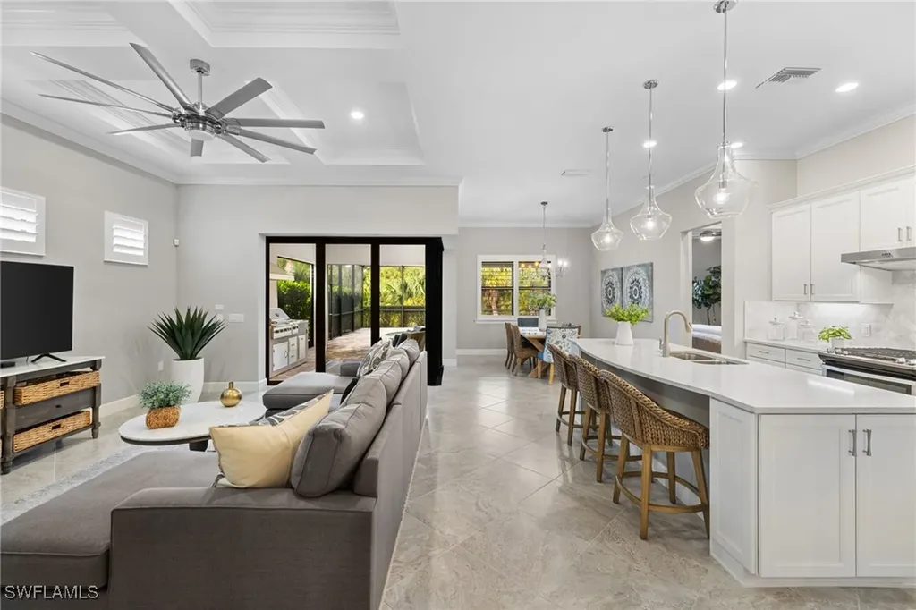9387 Greyhawk Trail Naples FL 34120