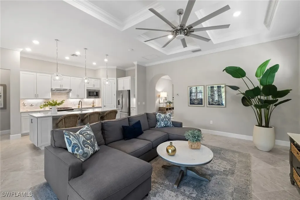 9387 Greyhawk Trail Naples FL 34120