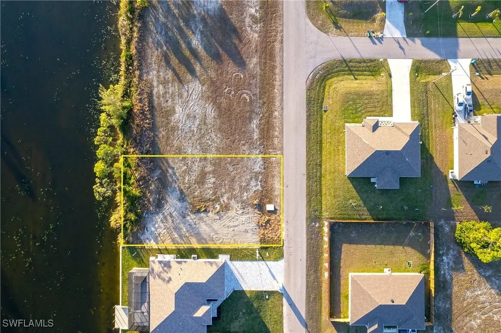 2408 NW 25th Terrace Cape Coral FL 33993