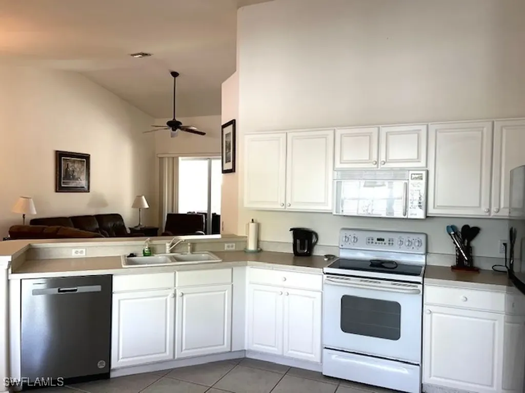 10139 Colonial Country Club Boulevard Fort Myers FL 33913