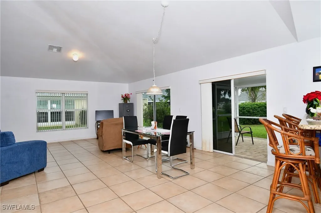 2 E Greens Circle Lehigh Acres FL 33936