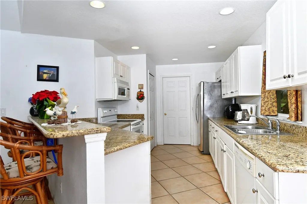 2 E Greens Circle Lehigh Acres FL 33936