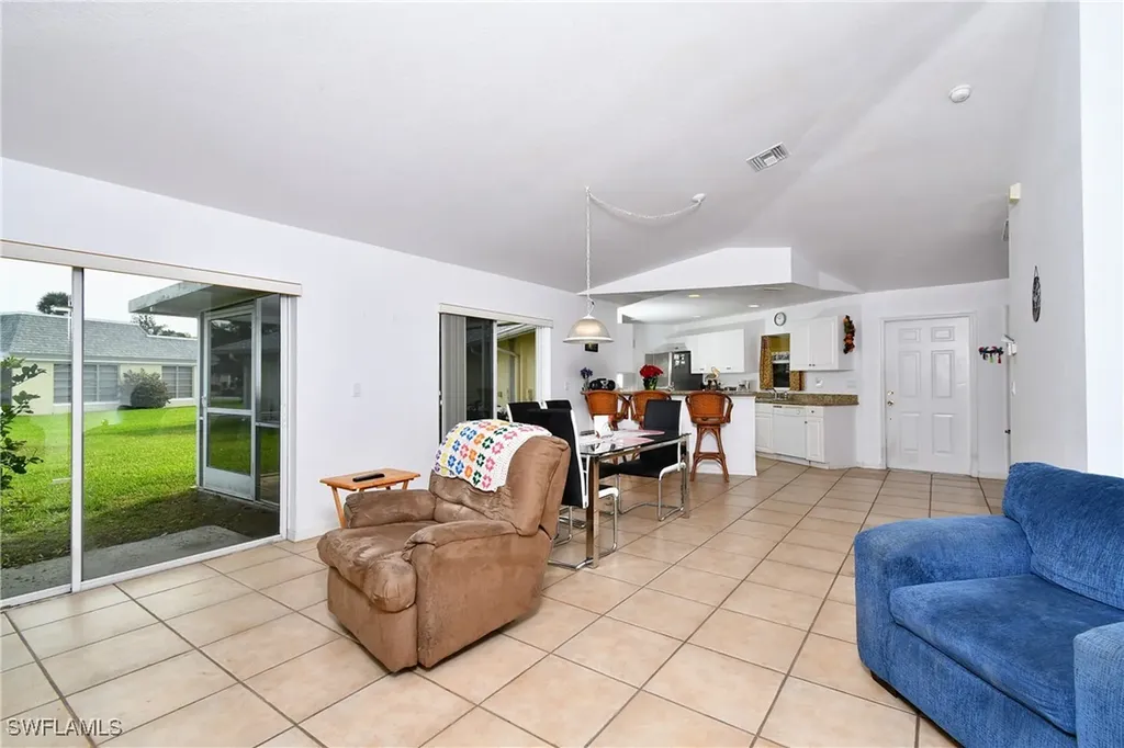 2 E Greens Circle Lehigh Acres FL 33936