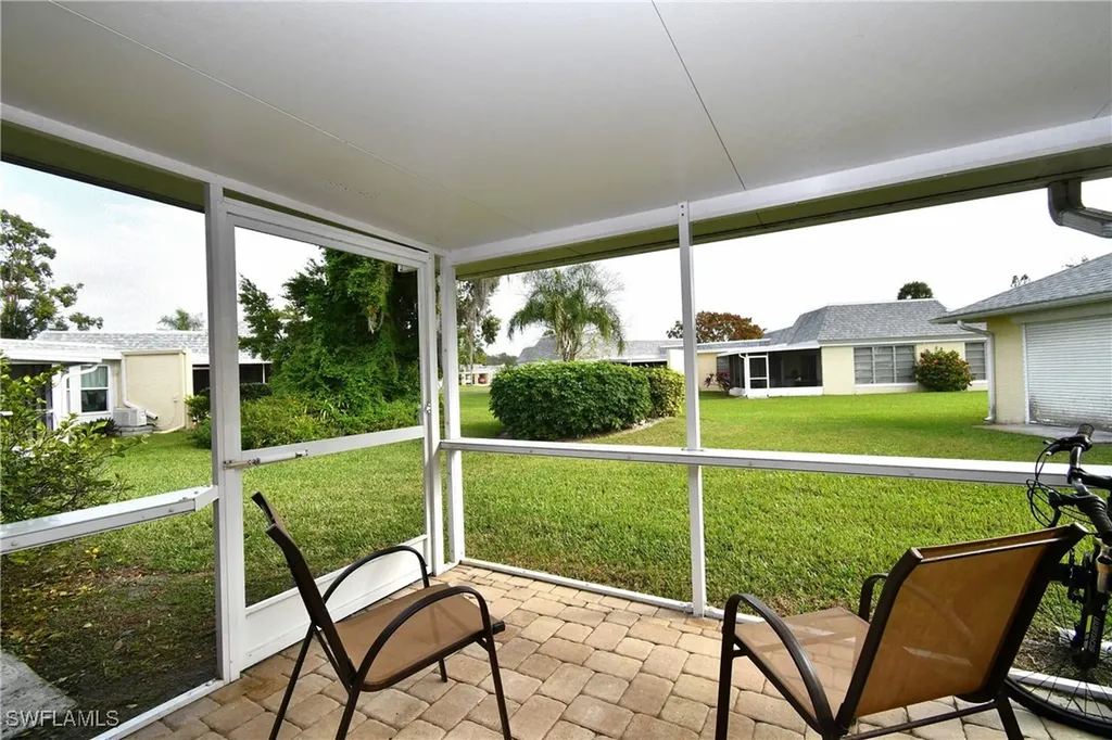 2 E Greens Circle Lehigh Acres FL 33936