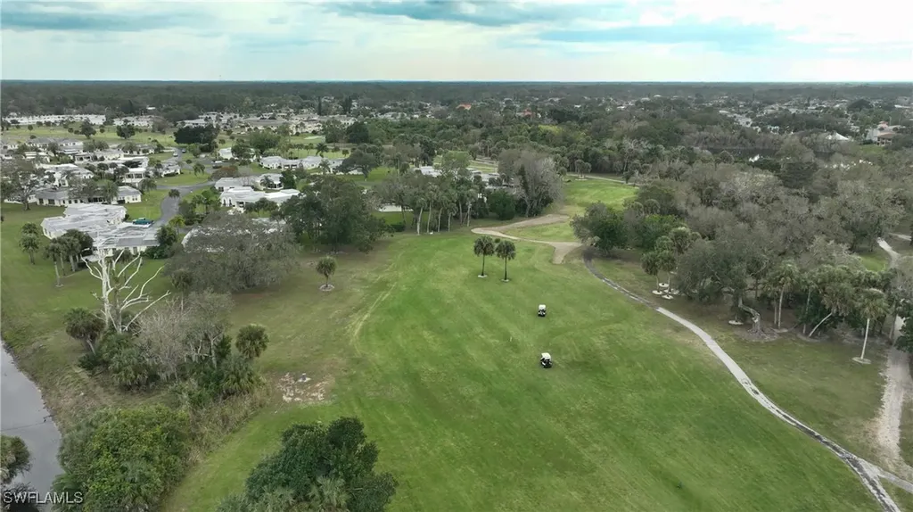 2 E Greens Circle Lehigh Acres FL 33936