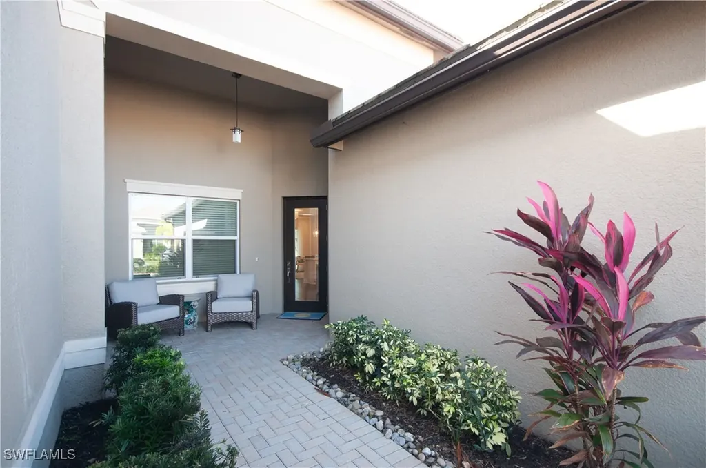 28570 Lobos Circle Bonita Springs FL 34135