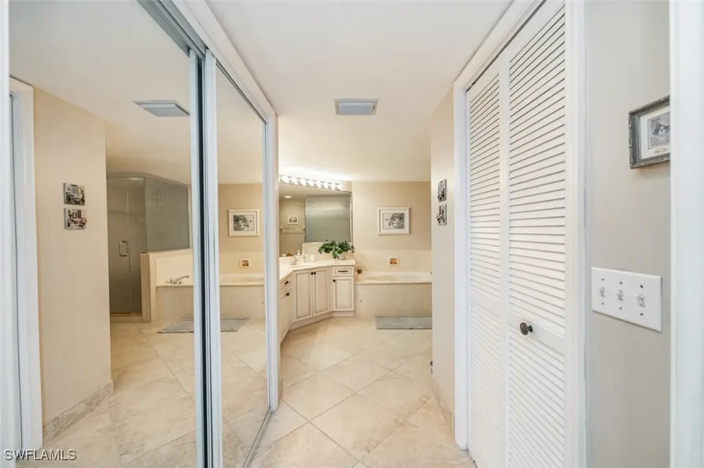 6228 Bellerive Avenue Naples FL 34119