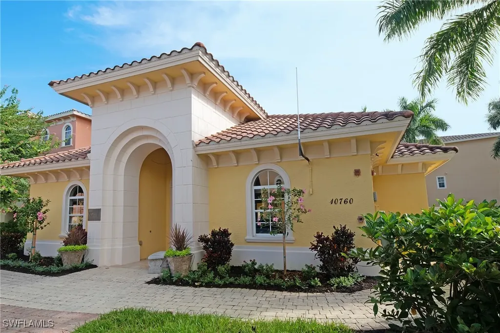 10761 Vivaldi Court Miromar Lakes FL 33913