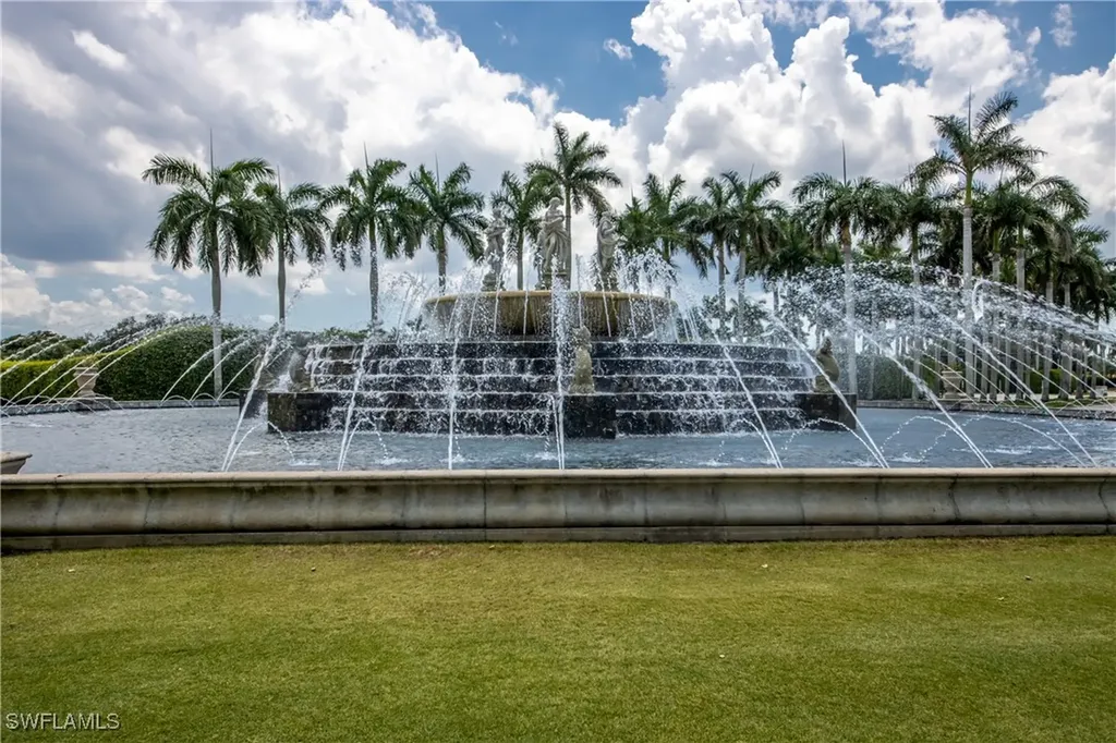 10761 Vivaldi Court Miromar Lakes FL 33913