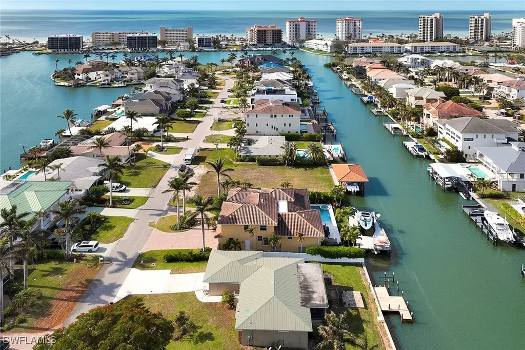 281 Conners Avenue Naples FL 34108