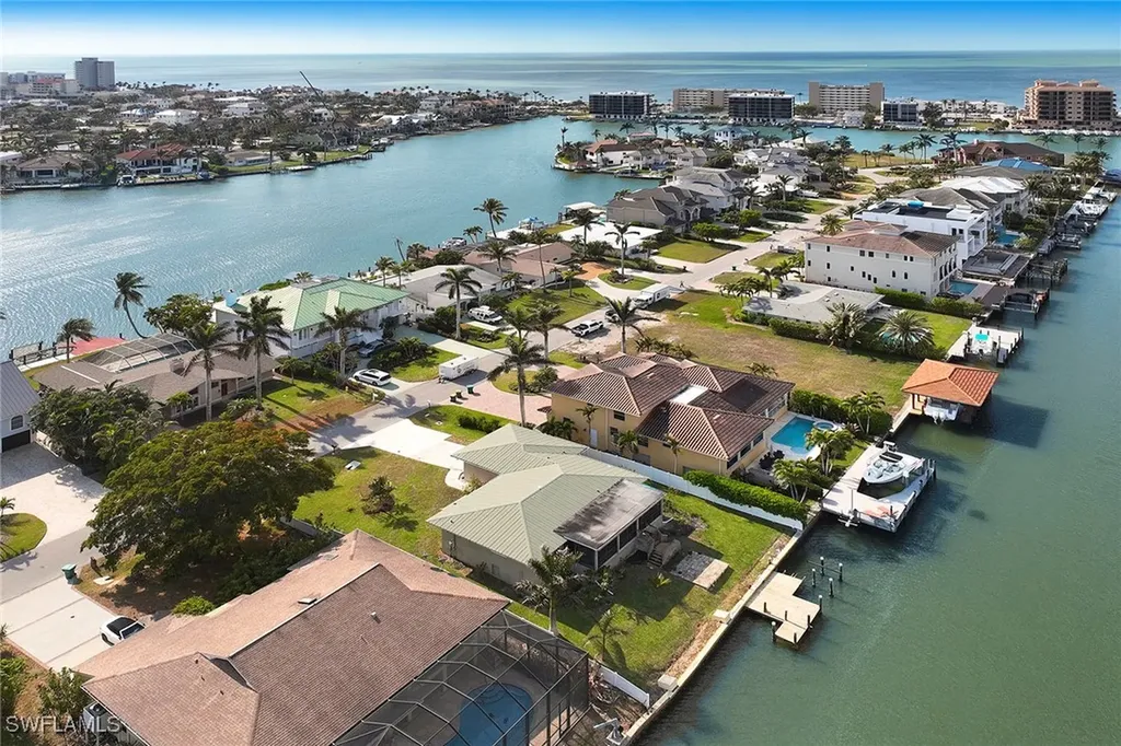 281 Conners Avenue Naples FL 34108