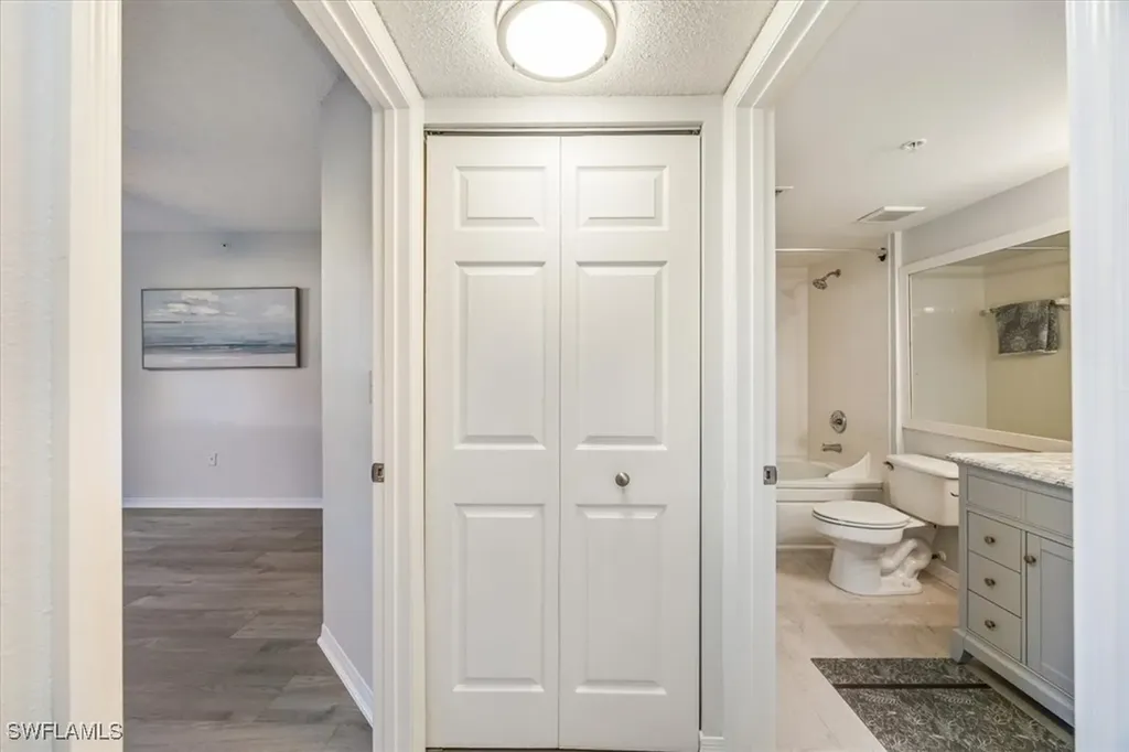 8960 Colonnades Court E Bonita Springs FL 34135