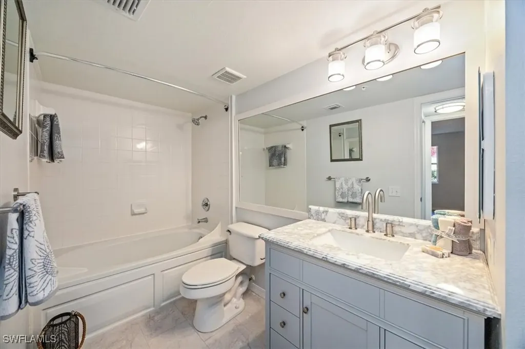 8960 Colonnades Court E Bonita Springs FL 34135
