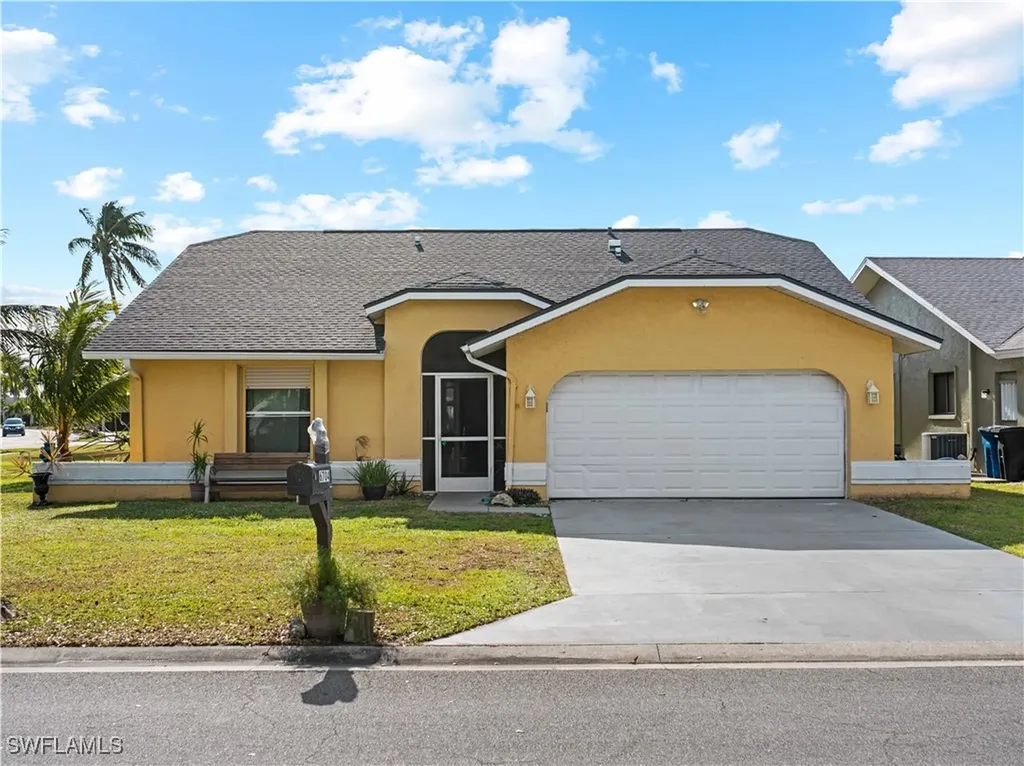 Fort Myers FL, 6704 Wakefield Drive