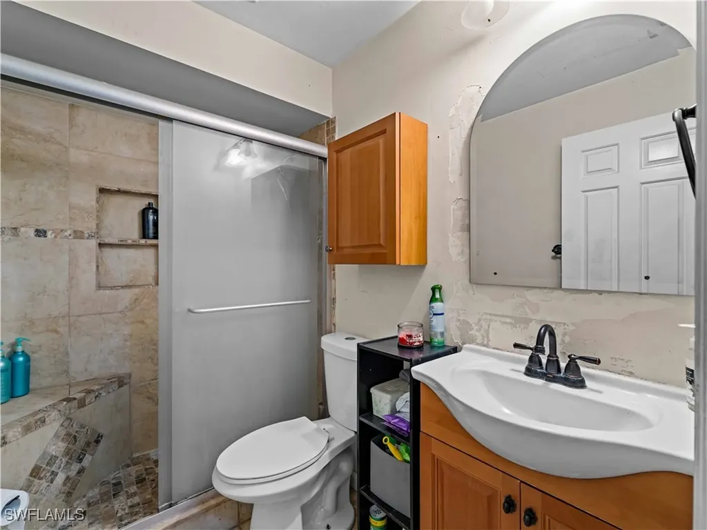 6704 Wakefield Drive Fort Myers FL 33966