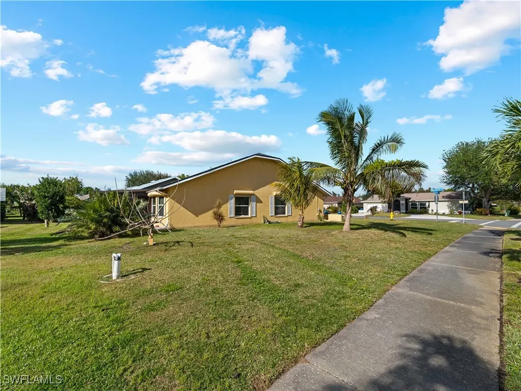 6704 Wakefield Drive Fort Myers FL 33966
