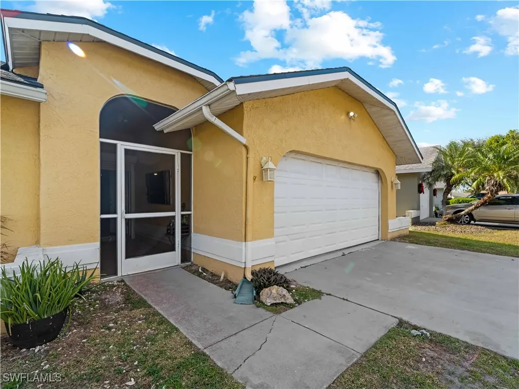 6704 Wakefield Drive Fort Myers FL 33966