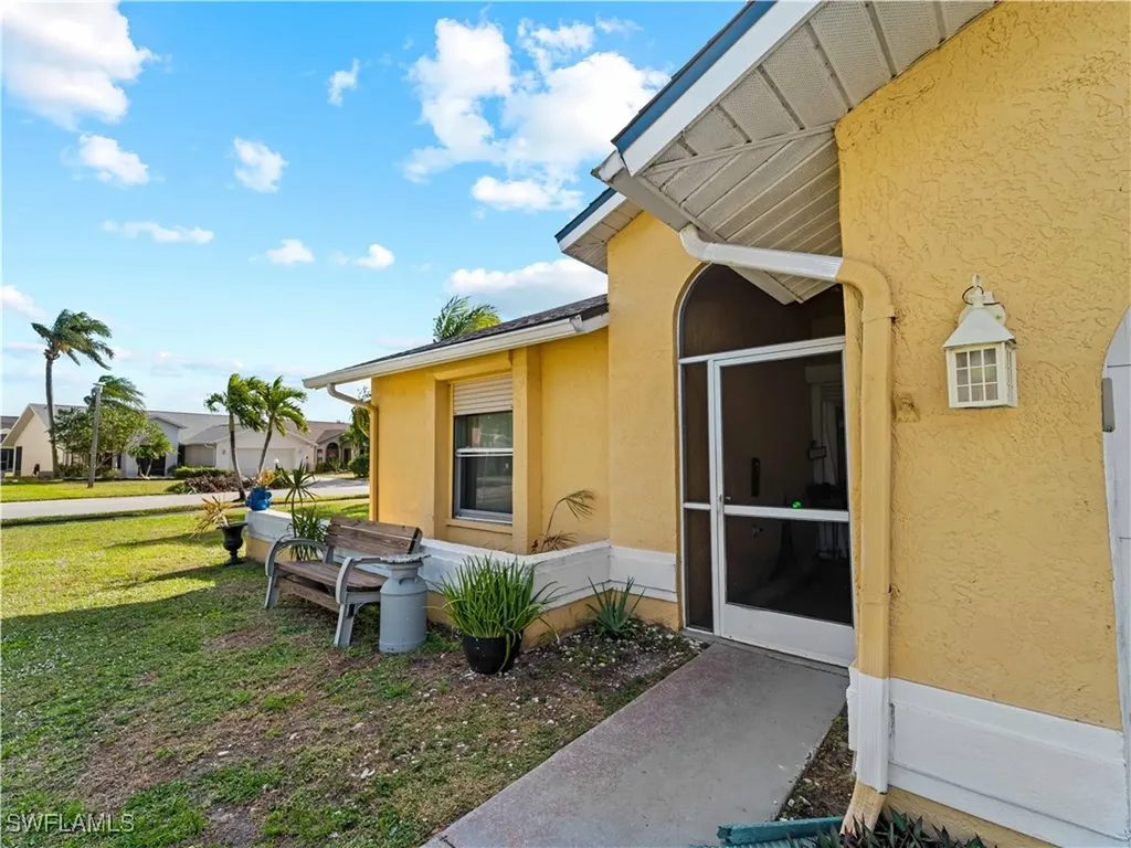 6704 Wakefield Drive Fort Myers FL 33966